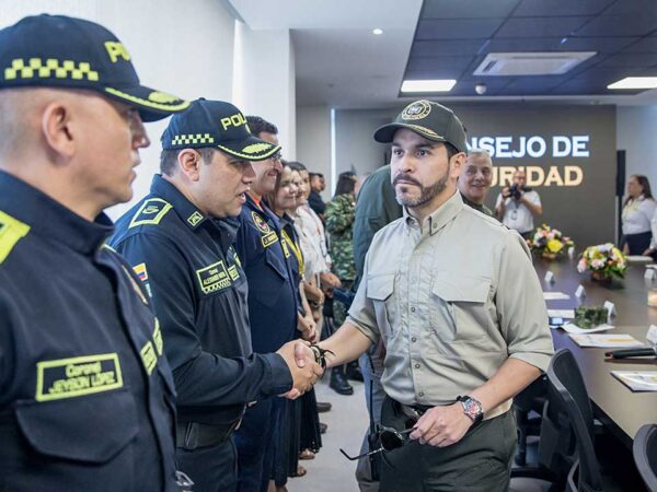 De La Espriella anunció que la Fuerza Pública mantendrá las operaciones contra estructuras criminales.