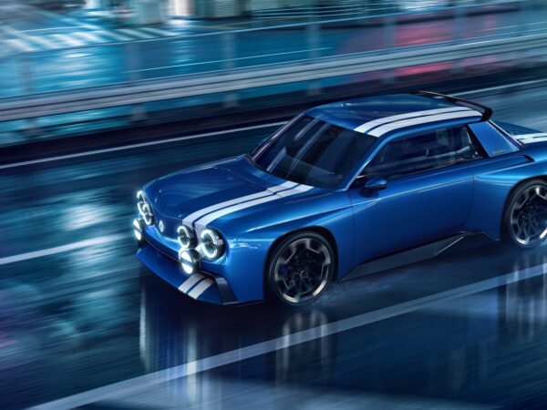 Renault presentó el 8 Gordini Concept, un coupé eléctrico.