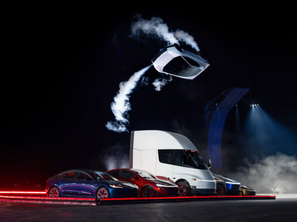 Nuevo deportivo eléctrico de Tesla.